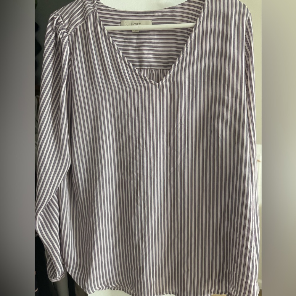 Ann Taylor Loft pinstripe women’s blouse size large